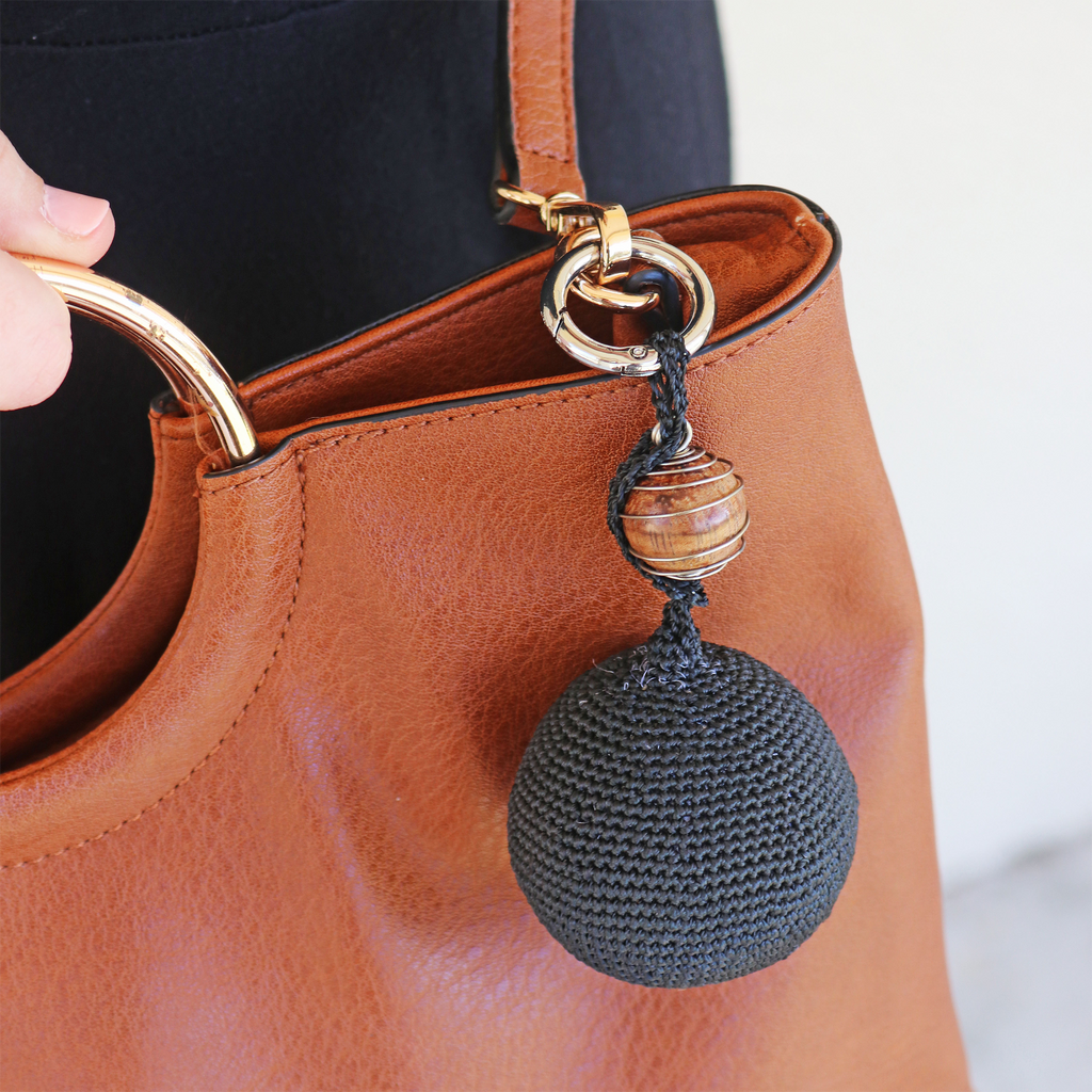 Simple Crocheted Bag Charm – Rafiki Exchange