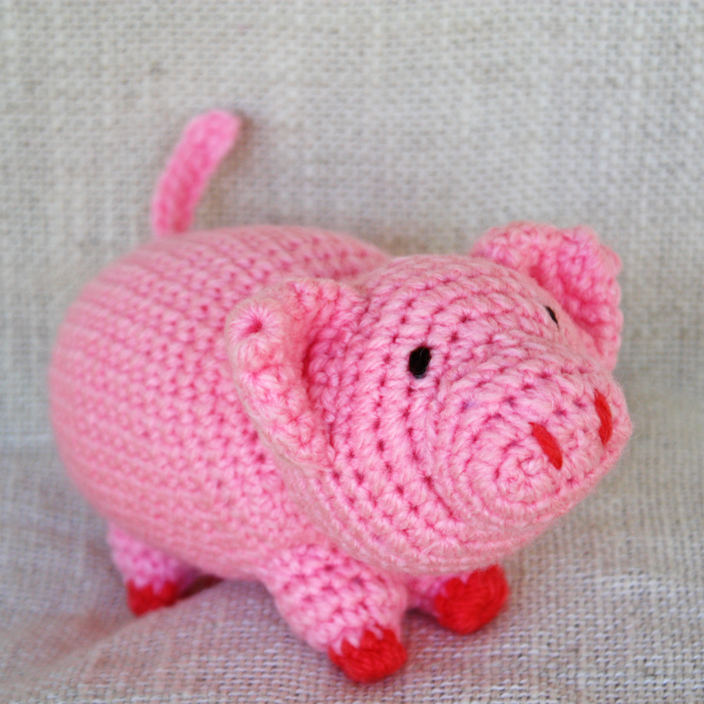 Crocheted Pig – Rafiki Exchange